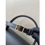 𝐂𝐞𝐥𝐢𝐧𝐞 Belt Bag Catfish Bag Small Grained Calfskin