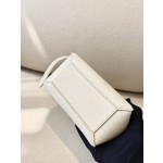 𝐂𝐞𝐥𝐢𝐧𝐞 𝐛𝐞𝐥𝐭 𝐩𝐢𝐜𝐨 𝟏𝟔𝐜𝐦 Grained Calfskin Bag