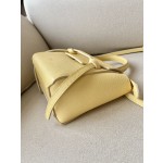 𝐂𝐞𝐥𝐢𝐧𝐞 𝐛𝐞𝐥𝐭 𝐩𝐢𝐜𝐨 𝟏𝟔𝐜𝐦 Grained Calfskin Bag