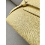 𝐂𝐞𝐥𝐢𝐧𝐞 𝐛𝐞𝐥𝐭 𝐩𝐢𝐜𝐨 𝟏𝟔𝐜𝐦 Grained Calfskin Bag