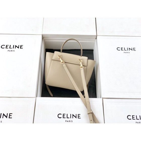 𝐂𝐞𝐥𝐢𝐧𝐞 𝐛𝐞𝐥𝐭 𝐩𝐢𝐜𝐨 𝟏𝟔𝐜𝐦 Grained Calfskin Bag