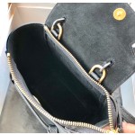 𝐂𝐞𝐥𝐢𝐧𝐞 𝐛𝐞𝐥𝐭 𝐩𝐢𝐜𝐨 𝟏𝟔𝐜𝐦 Grained Calfskin Bag