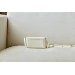 𝐂𝐞𝐥𝐢𝐧𝐞 𝐛𝐞𝐥𝐭 𝐩𝐢𝐜𝐨 𝟏𝟔𝐜𝐦 Grained Calfskin Bag