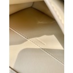 𝐂𝐞𝐥𝐢𝐧𝐞 Box Teen bag in polished calfskin