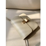 𝐂𝐞𝐥𝐢𝐧𝐞 Box Teen bag in polished calfskin