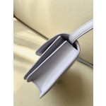 𝐂𝐞𝐥𝐢𝐧𝐞 Box Teen bag in polished calfskin