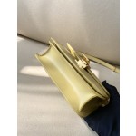 𝐂𝐞𝐥𝐢𝐧𝐞 Box Teen bag in polished calfskin