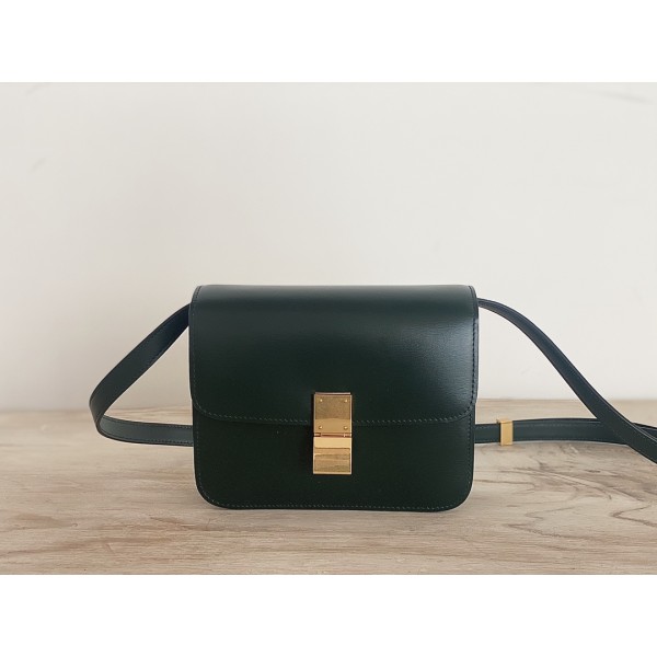𝐂𝐞𝐥𝐢𝐧𝐞 Box Teen bag in polished calfskin
