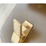 𝐂𝐞𝐥𝐢𝐧𝐞 Box Teen bag in polished calfskin