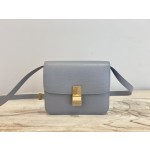 𝐂𝐞𝐥𝐢𝐧𝐞 Box Teen bag in polished calfskin