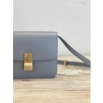 𝐂𝐞𝐥𝐢𝐧𝐞 Box Teen bag in polished calfskin