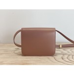𝐂𝐞𝐥𝐢𝐧𝐞 Box Teen bag in polished calfskin