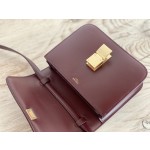 𝐂𝐞𝐥𝐢𝐧𝐞 Box Teen bag in polished calfskin