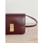 𝐂𝐞𝐥𝐢𝐧𝐞 Box Teen bag in polished calfskin