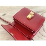 𝐂𝐞𝐥𝐢𝐧𝐞 Box Teen bag in polished calfskin