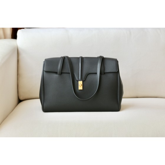 𝐂𝐞𝐥𝐢𝐧𝐞 soft 16 large soft bag in smooth calfskin