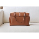 𝐂𝐞𝐥𝐢𝐧𝐞 soft 16 large soft bag in smooth calfskin