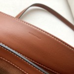 𝐂𝐞𝐥𝐢𝐧𝐞 soft 16 large soft bag in smooth calfskin