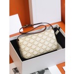 𝐂𝐞𝐥𝐢𝐧𝐞 𝙏𝙍𝙄𝙊𝙈𝙋𝙃𝙀 Arc de Triomphe #194142