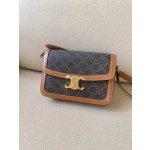 𝐂𝐞𝐥𝐢𝐧𝐞 Triomphe Medium 22.5cm