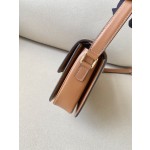 𝐂𝐞𝐥𝐢𝐧𝐞 Triomphe Medium 22.5cm