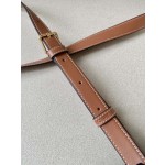 𝐂𝐞𝐥𝐢𝐧𝐞 Triomphe Medium 22.5cm