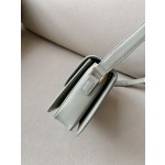 𝐂𝐞𝐥𝐢𝐧𝐞 Triomphe Medium 22.5cm