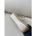 𝐂𝐞𝐥𝐢𝐧𝐞 Triomphe Medium 22.5cm