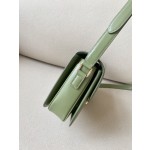 𝐂𝐞𝐥𝐢𝐧𝐞 Triomphe Medium 22.5cm