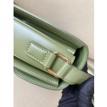 𝐂𝐞𝐥𝐢𝐧𝐞 Triomphe Medium 22.5cm