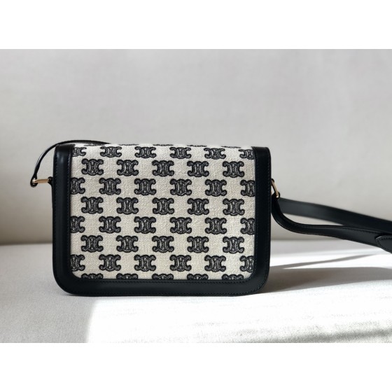 𝐂𝐞𝐥𝐢𝐧𝐞 Triomphe Medium 22.5cm