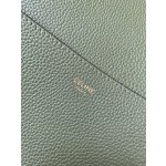 𝐂𝐞𝐥𝐢𝐧𝐞 SANGLE BUCKET bucket bag in soft grained calfskin