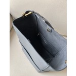 𝐂𝐞𝐥𝐢𝐧𝐞 SANGLE BUCKET bucket bag in soft grained calfskin