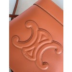 𝐂𝐞𝐥𝐢𝐧𝐞 CUIR TRIOMPHE Small smooth calfskin bucket bag