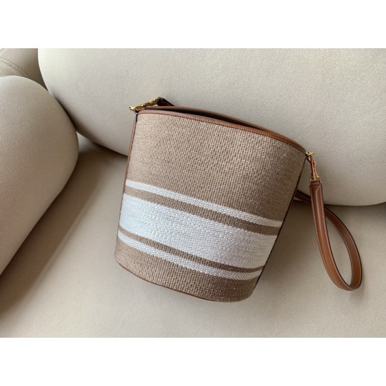 𝐂𝐞𝐥𝐢𝐧𝐞 BUCKET 16 bag in jacquard and calfskin