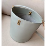 𝐂𝐞𝐥𝐢𝐧𝐞 BUCKET 16 bucket bag in smooth calfskin