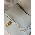 𝐂𝐞𝐥𝐢𝐧𝐞 BUCKET 16 bucket bag in smooth calfskin