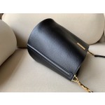 𝐂𝐞𝐥𝐢𝐧𝐞 BUCKET 16 bucket bag in smooth calfskin