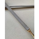 𝐂𝐞𝐥𝐢𝐧𝐞 BUCKET 16 bucket bag in smooth calfskin