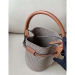 𝐂𝐞𝐥𝐢𝐧𝐞 BUCKET MAILL𝐂𝐞𝐥𝐢𝐧𝐞 BIG BAG NANO bucket bag in tweed and smooth calfskin