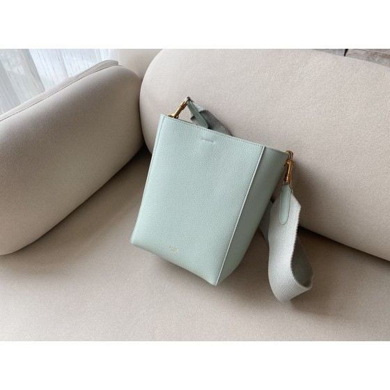 𝐂𝐞𝐥𝐢𝐧𝐞 SANGLE BUCKET Small wide striped fabric bucket bag