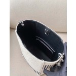 𝐂𝐞𝐥𝐢𝐧𝐞 SANGLE BUCKET Small wide striped fabric bucket bag