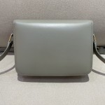 𝐂𝐞𝐥𝐢𝐧𝐞 Triomphe teen 18.5cm