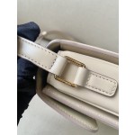 𝐂𝐞𝐥𝐢𝐧𝐞 Triomphe teen 18.5cm