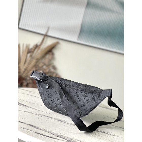 𝐋𝐎𝐔𝐈𝐒 𝐕𝐔𝐈𝐓𝐓𝐎𝐍  M46036 Discovery pocket