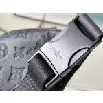 𝐋𝐎𝐔𝐈𝐒 𝐕𝐔𝐈𝐓𝐓𝐎𝐍  M46036 Discovery pocket