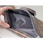 𝐋𝐎𝐔𝐈𝐒 𝐕𝐔𝐈𝐓𝐓𝐎𝐍 M30936 Presbyopia Duo Shoulder Bag Stitching