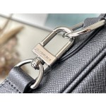 𝐋𝐎𝐔𝐈𝐒 𝐕𝐔𝐈𝐓𝐓𝐎𝐍 M30925 cross pattern This Voyage