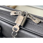 𝐋𝐎𝐔𝐈𝐒 𝐕𝐔𝐈𝐓𝐓𝐎𝐍 M30925 cross pattern This Voyage