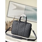 𝐋𝐎𝐔𝐈𝐒 𝐕𝐔𝐈𝐓𝐓𝐎𝐍 N40444 Pressed Voyage Small Briefcase